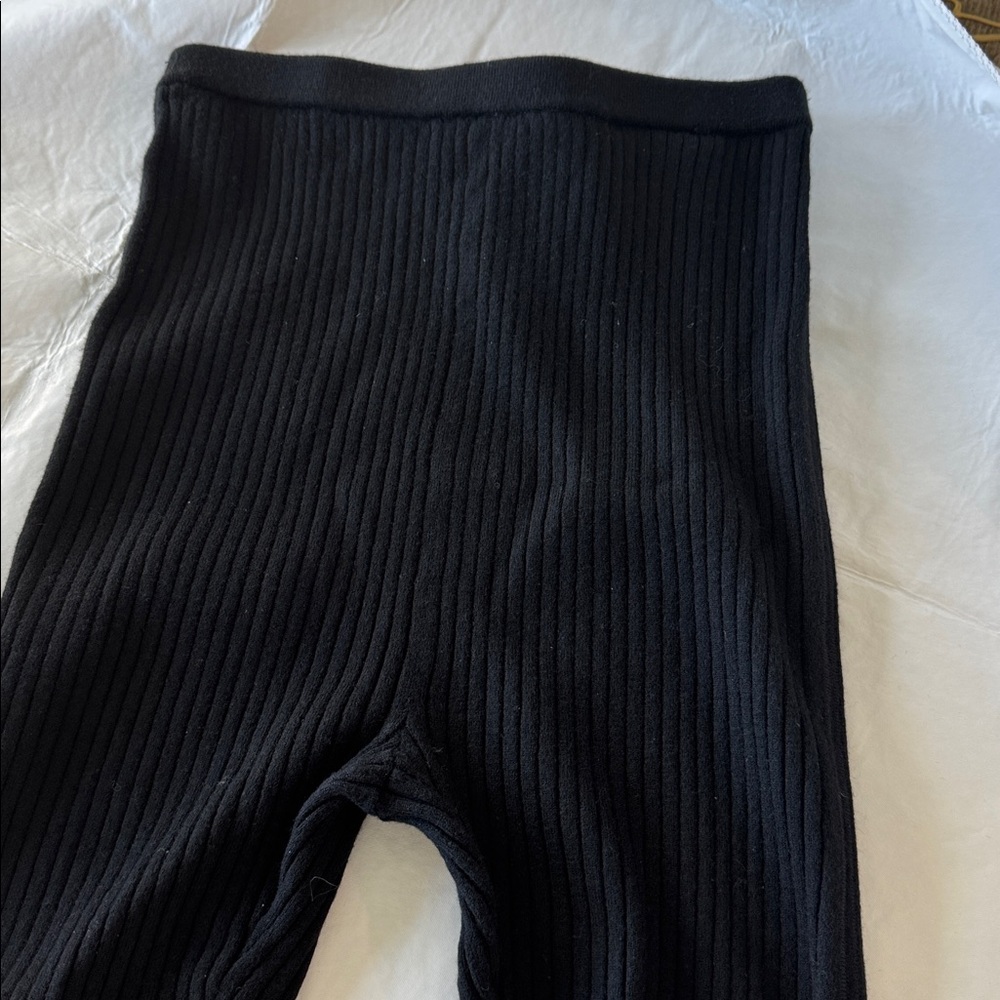Elegant Black Ribbed Women's LeggingsToteme sweater leggings. Worn once.